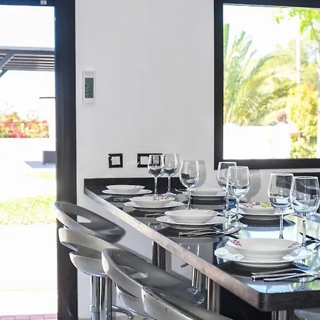 Апартаменти Villacasa *