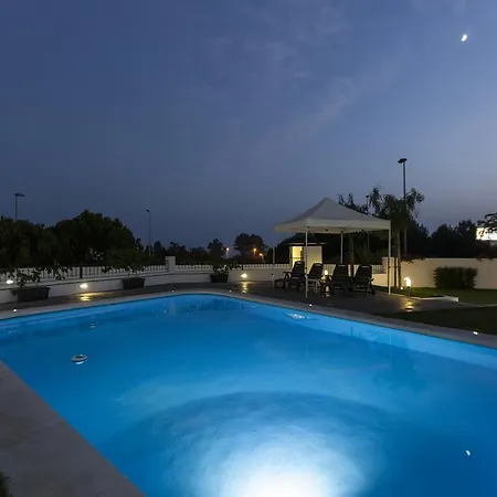 Villacasa Апартаменти *