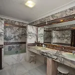 Villacasa * マルベーリャ